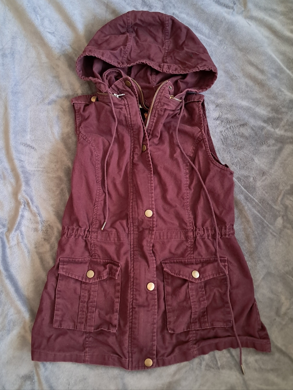 Sleeveless Hooded Cargo Vest